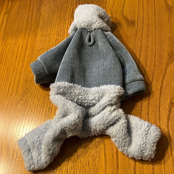 Dog Sweater. - Picture 1 of 4